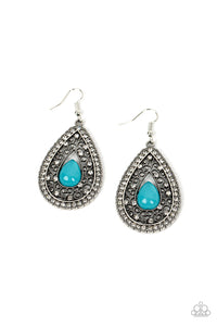 Cloud Nine Couture - Blue Paparazzi Accessories