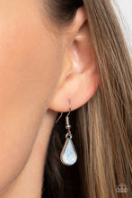 Load image into Gallery viewer, Everglade Escape - White Paparazzi Accessories
