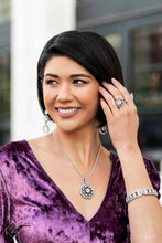 Load image into Gallery viewer, 0123 Fiercely 5th Avenue - Complete Trend Blend Paparazzi Accessories
