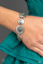 Load image into Gallery viewer, 0423 Simply Santa Fe - Complete Trend Blend Paparazzi Accessories
