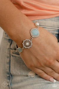 0423 Glimpses of Malibu - Complete Trend Blend Paparazzi Accessories