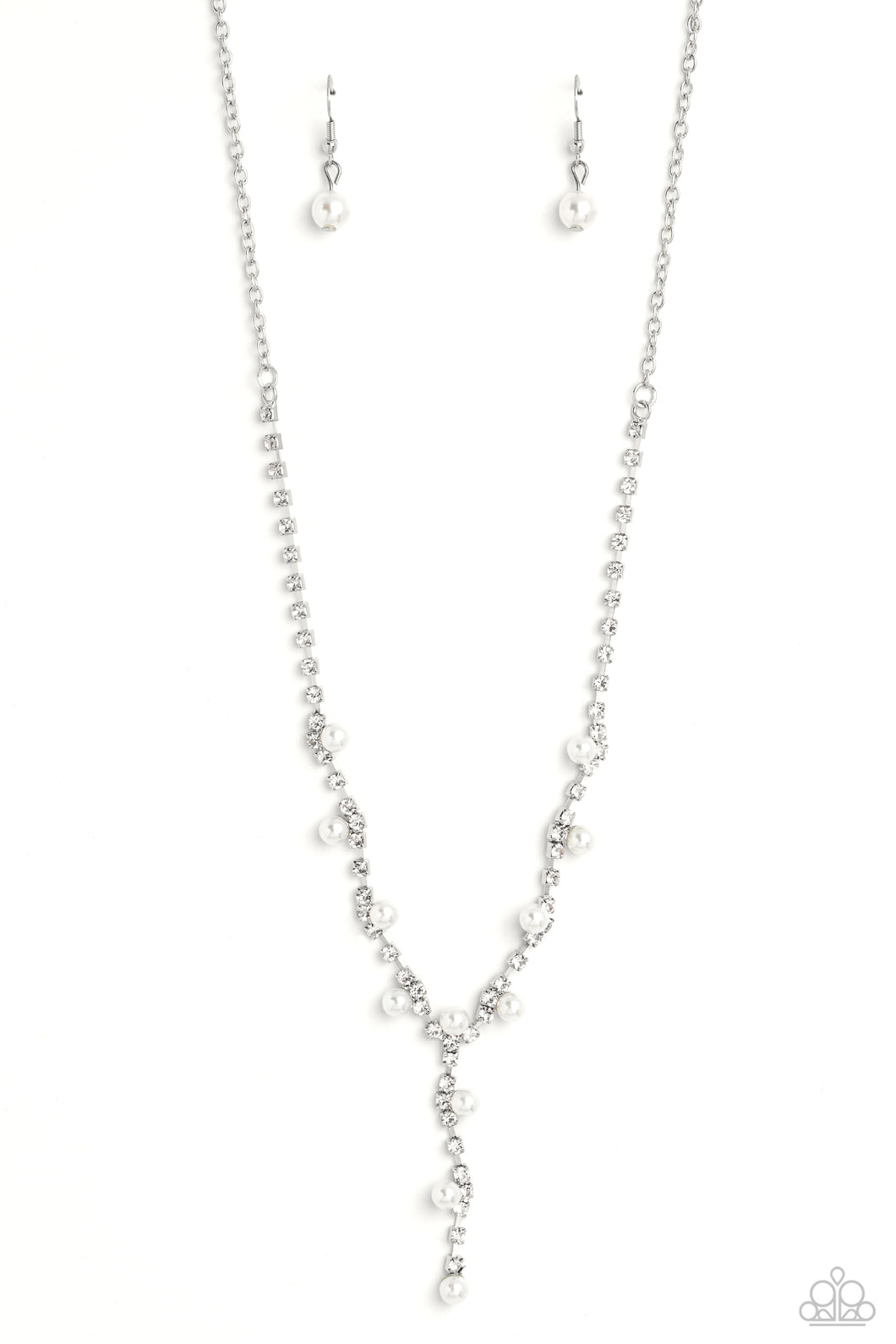 Upper Class - White Paparazzi Accessories